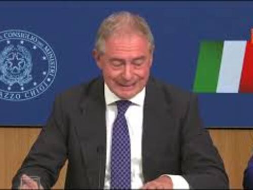 Urso: "Pacchetto misure per semplificare, sburocratizzare e accelerare rilascio licenze taxi"