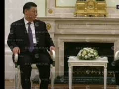 Putin riceve Xi Jinping a Mosca