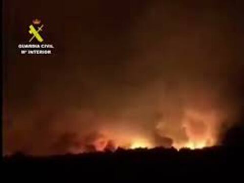 Tenerife in fiamme, migliaia gli sfollati per il vasto incendio sull'isola