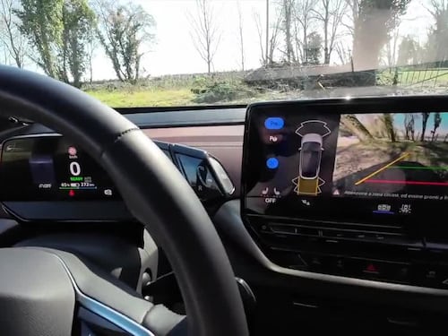 Volkswagen ID.5, le nostre pillole: guarda il video