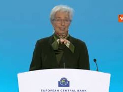 Lagarde: “Bce alza tassi di mezzo punto percentuale al 3%, a marzo saliranno di altri 50 punti base”