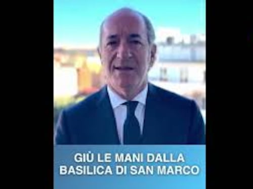 Ambientalisti imbrattano Basilica di San Marco a Venezia, Zaia: "Gesto assolutamente da condannare"