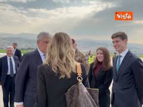 Tajani arriva all’aeroporto di Beirut per la visita di Stato in Libano, le immagini