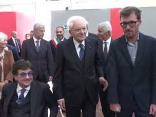 Mattarella accolto dagli applausi applausi al Festival della cultura paralimpica