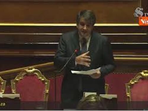 Pnrr, Fitto: "Governo sta cercando di salvare gli asili nido"