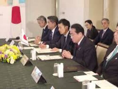 G7, il premier giapponese Kishida a Meloni: "Condoglianze per vittime Emilia-Romagna"