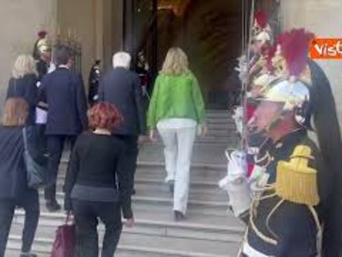 Mattarella e Macron al Louvre visitano mostra "Napoli a Parigi" sui legami storici dei due Paesi