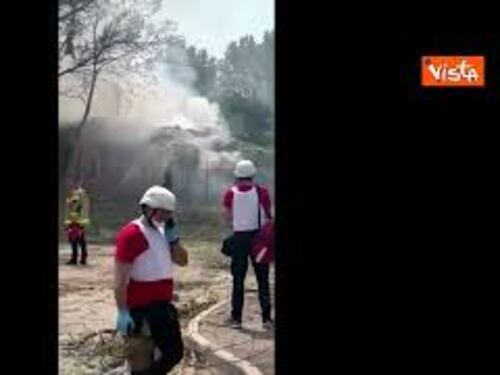 Attacco a una clinica di Dnipro, in Ucraina. Il video postato da Zelensky