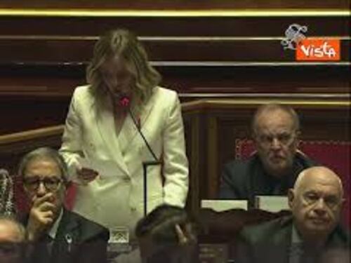 Meloni a Renzi: "Su prezzi benzina ci aiuti lei con il suo amico bin Salman"