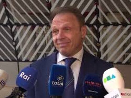 Inchiesta Qatar, Lollobrigida: "Coinvolte forze politiche che si ergono a paladini della legalità"