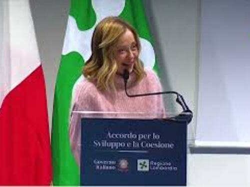 Meloni ringrazia Fitto per revisione Pnrr e scherza: "È l'onnipotente"