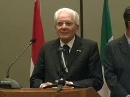 Mattarella incontra cittadini italiani in Paraguay: Contribuite all'amicizia tra i nostri Paesi