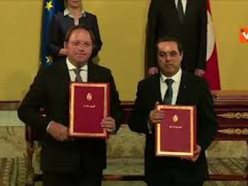 Firmato memorandum d'intesa tra Ue e Tunisia alla presenza di Meloni, von der Leyen, Rutte e Saied