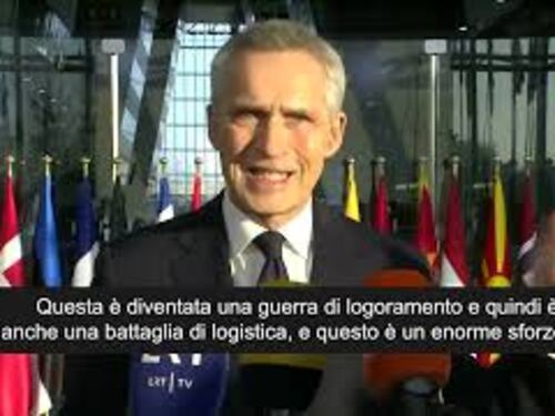 Stoltenberg: Guerra non iniziata a febbraio. Dal 2014 Nato ha supportato Kiev