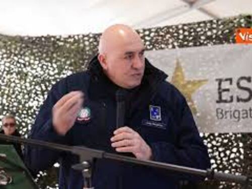 Crosetto in Romania incontra il contingente italiano: "Vi porto il saluto della madrepatria”