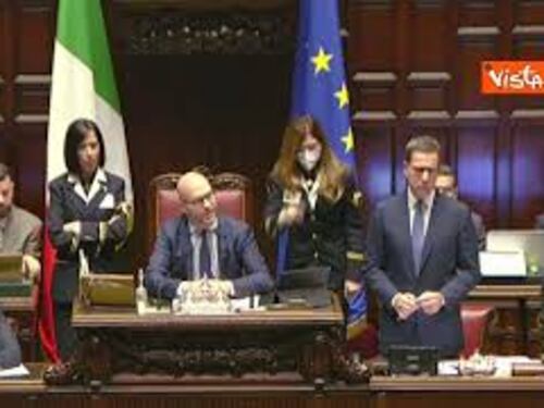 “Animale, stai seduto”. Bagarre in aula alla Camera durante la discussione sul Dl Rave