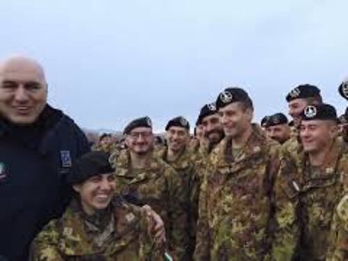 Gli auguri di Natale del Ministro Crosetto ai militari italiani in Bulgaria