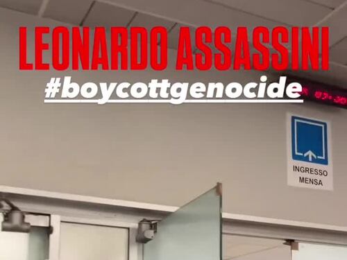 Collettivi invadono la sede di Leonardo a Roma
