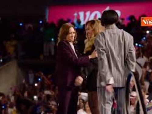 Beyoncé e Kelly Rowland sul palco con Kamala Harris in Texas per sostenerla alle elezioni Usa