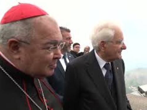 Il Presidente della Repubblica Mattarella visita la statua del Cristo Redentore a Rio de Janeiro