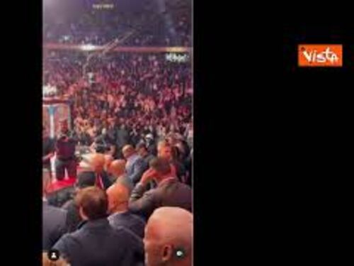 Trump con Musk e Kennedy Jr prima uscita pubblica a incontro lotta UFC a Madison Square Garden NY