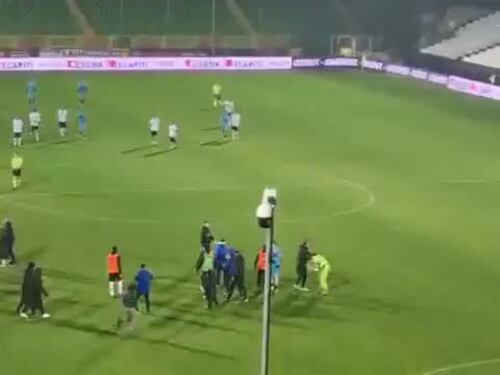 Pugno in faccia al portiere avversario, l'aggressione choc in Cesena-Olbia