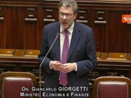 Cessione Poste, Giorgetti: "In passato svenduto importanti asset, questo governo non lo farà"