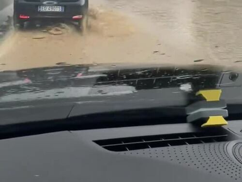 Allagamento autostrada A14, uscita di Loreto