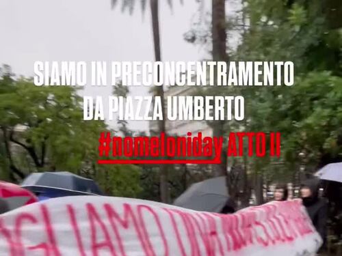 "Meloni fascista, la prima della lista". Il coro degli studenti di Bari