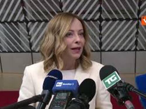Meloni: "Draghi ai vertici dell'Ue? Contenta che si parli di un italiano, ma troppa filosofia"