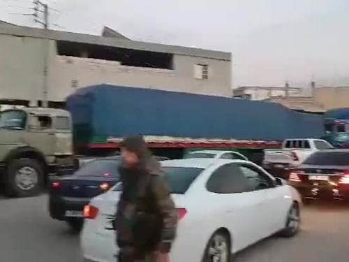 Civili fuggono in massa da Aleppo