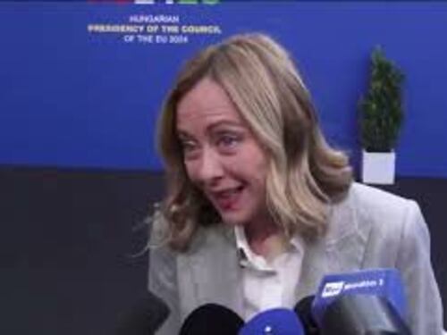 Meloni: "Difendo i diritti sindacali meglio della sinistra al caviale"