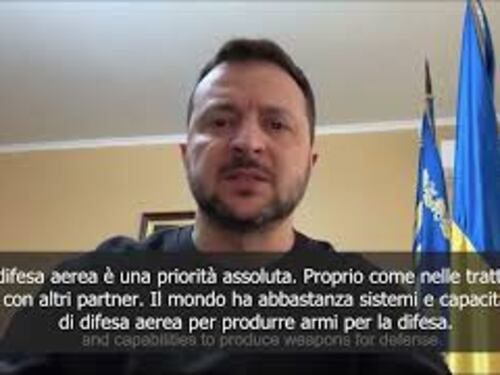 Zelensky: Difesa aerea è una priorità. Servono armi per salvare vite