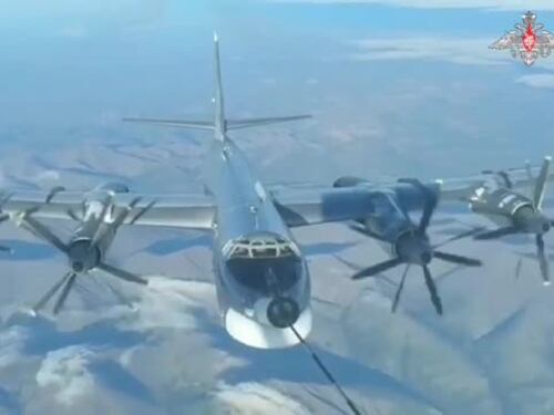 Bombardieri russi e cinesi per la prima volta in volo verso gli Stati Uniti