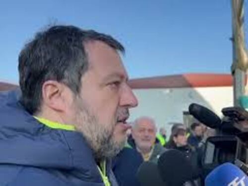 Bpm-Unicredit, Salvini: "Banche siano essere vicine ai territori, bene che Giorgetti se ne occupi"