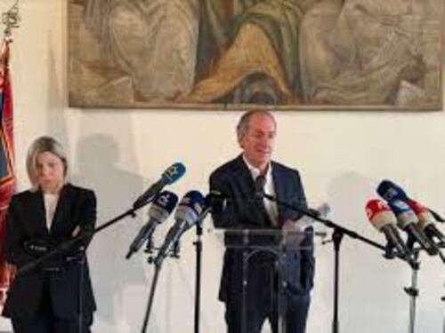 Carenza medici, Zaia: "Rivedere test d'ingresso università"