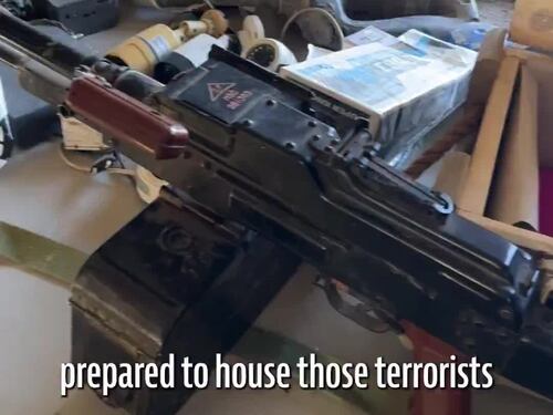 Le Idf mostrano l'interno dei tunnel di Hezbollah