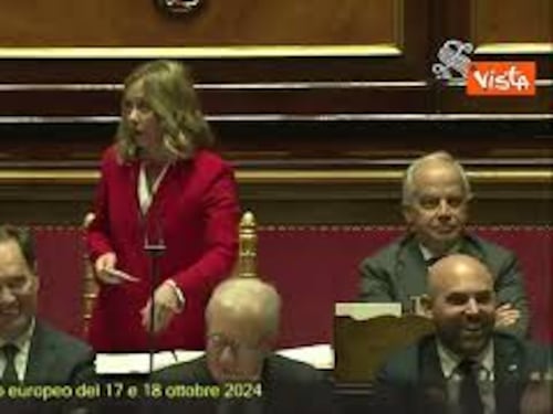 Meloni scherza in Aula: Il giorno in cui mi faccio spiegare una cosa che ho detto dal M5s mi dimetto