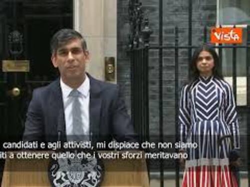 Sunak: “Mi dimetto, al Paese dico ‘mi dispiace’. Il partito conservatore si rinnovi”