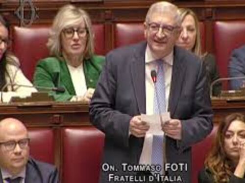 Manovra, Foti: "Segna il ritorno della politica, ce ne assumiamo onori e oneri"