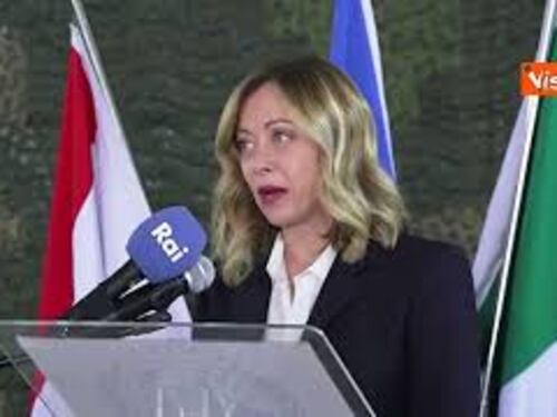 Meloni in Libano incontra contingente italiano: Missione Unifil indispensabile per il nostro Paese
