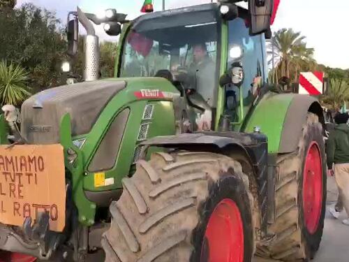 Sanremo, l'arrivo dei trattori in città