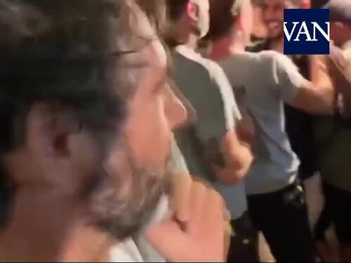 Open Arms, il video dell'esultanza dei migranti per la caduta di Salvini