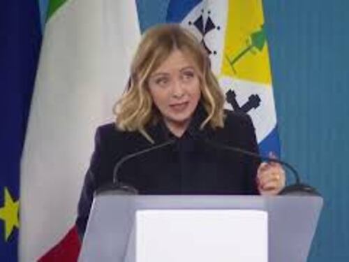 Meloni a Schlein: "Italia già divisa da chi distingueva cittadini di Serie A e B"