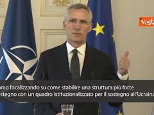 Stoltenberg: "La Nato non ha intenzione di schierare forze in Ucraina"