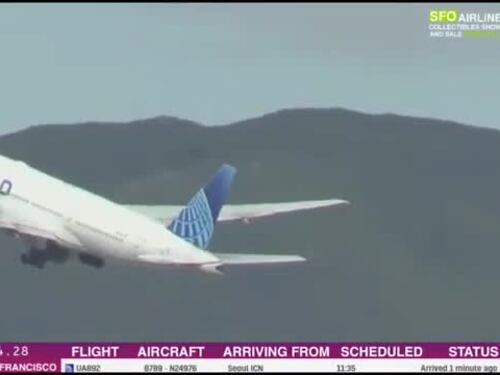 United Airlines, pneumatico di un Boeing 777 cade dopo il decollo: il video