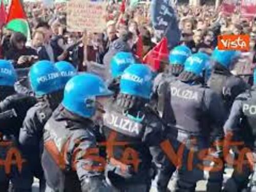 Scontri tra comunità ebraica e i pro Palestina al corteo del 25 aprile a Milano