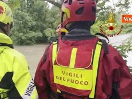 Maltempo a Milano, Vigili del Fuoco monitorano fiume Lambro
