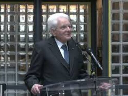 Migranti, Mattarella visita Unchr a Ginevra: "Costante richiamo a elementi essenziali convivenza"