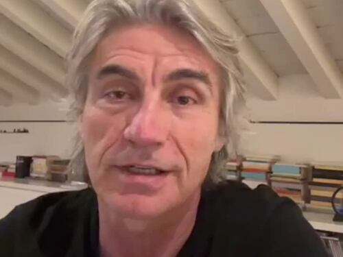 Luciano Ligabue replica ad Antonella Clerici: "Stupidaggini, mai detto che sa di sugo"